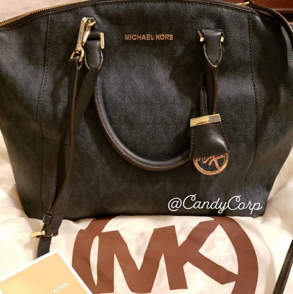 ***SOLD!!!*** MICHAEL KORS Satchel